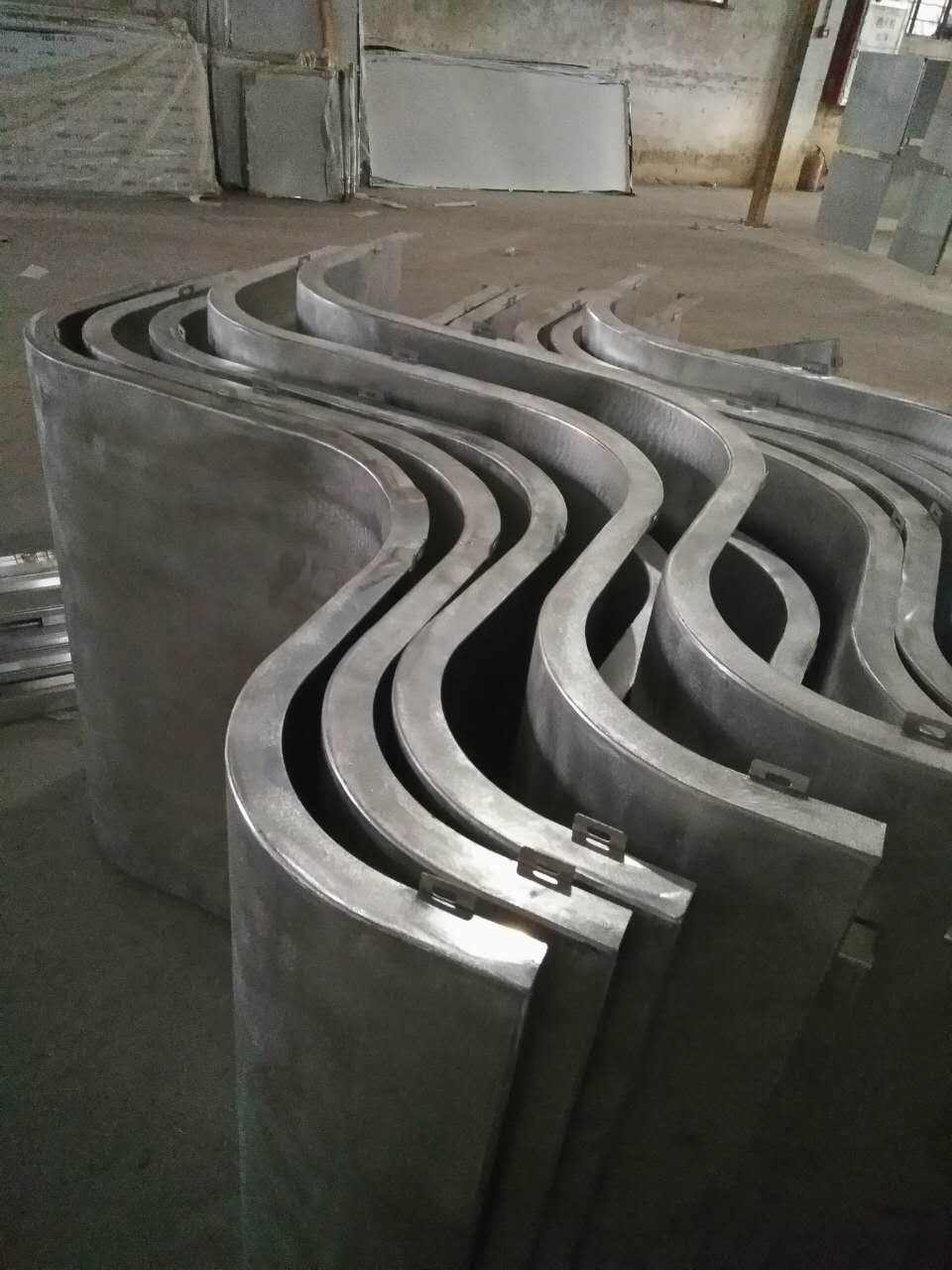 廠家訂制雙曲鋁單板 包柱鋁板弧形鋁板 氟碳漆_產品_世界工廠網